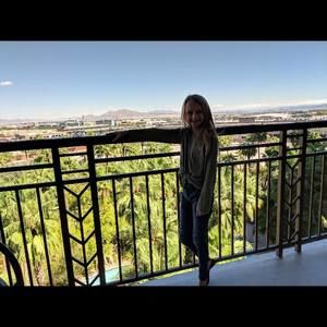 Meet your Posher, Jaysa